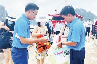 Giải pháp giảm rác thải nhựa trong du lịch