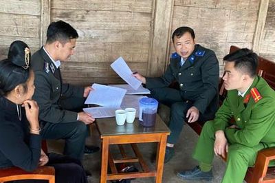 Chuyện nghề nơi phên dậu: Kỳ 2: Nỗi lòng người giữ kỷ cương và những cuộc thuyết phục nơi bản vắng