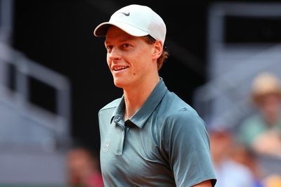 Sinner 'tốc hành' vào chung kết Madrid Open, chờ viết kỳ tích