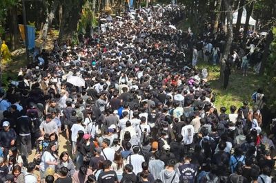 Cảnh 'vỡ trận' ở Hàn Quốc vì một chiếc thẻ