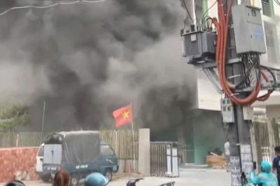 Dập tắt vụ cháy tại bệnh viện đang xây dựng