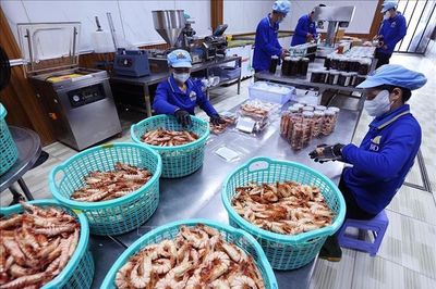 Bật 'công tắc' tăng trưởng từ cải cách thể chế