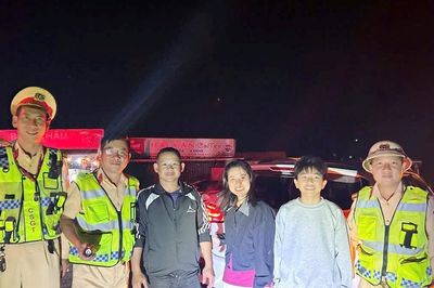 Kịp thời giúp đỡ người tham gia giao thông