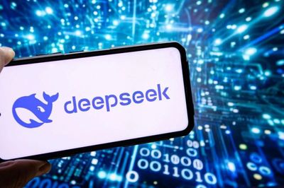 Hồng Kông (Trung Quốc) phát triển AI trên chip nội địa theo kiến trúc DeepSeek