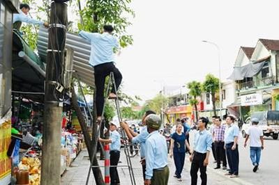 Phú Bài ra quân lập lại trật tự đô thị