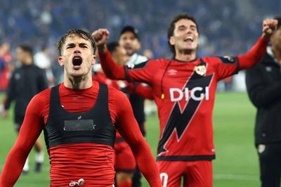 Crystal Palace và Rayo Vallecano vào chung kết Conference League