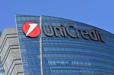 UniCredit khởi động kế hoạch mua lại Commerzbank