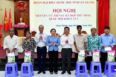 Đoàn Đại biểu Quốc hội tỉnh An Giang, đơn vị số 6 tiếp xúc cử tri hai xã Châu Thành và Bình An