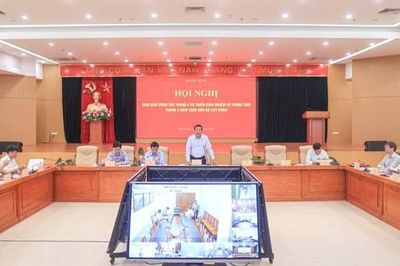 Vận tải hành khách và hàng hóa tăng trưởng ấn tượng
