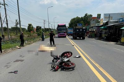Tông vào cột điện bên đường, nam thanh niên tử vong