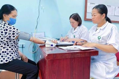 Học và làm theo Bác: Xây dựng chính quyền vì Nhân dân phục vụ