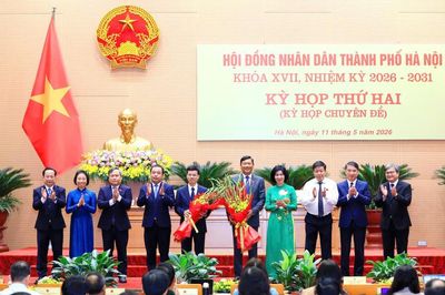 Hà Nội có thêm 2 Phó chủ tịch UBND thành phố