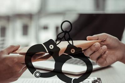Cặp vợ chồng lĩnh án vì dùng sổ đỏ giả lừa vay hơn 7 tỷ đồng