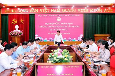 Trường Chính trị tỉnh Tuyên Quang đạt chuẩn mức 1