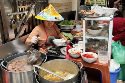 Tình trạng của quán ngan Nhàn sau vụ bị shipper chửi thẳng mặt