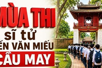 Mùa thi, sĩ tử đến Văn Miếu cầu may