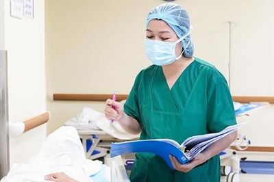 Thị trường thẩm mỹ Việt Nam và bài toán an toàn cho người làm đẹp