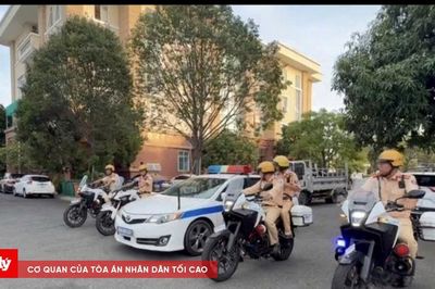 CSGT TP.HCM ra quân trấn áp tội phạm, bảo đảm an toàn giao thông