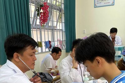 Gấp rút triển khai khám sức khỏe miễn phí toàn dân