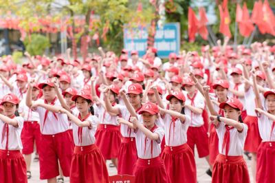 Bồi dưỡng thế hệ măng non thời kỳ hội nhập
