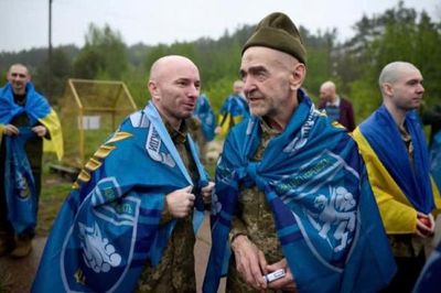 Nga và Ukraine tiến hành trao đổi tù binh