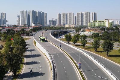 Kiểm soát phát thải giao thông - bước đi tất yếu của Hà Nội xanh