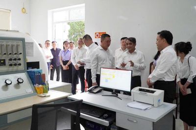 Đoàn đại biểu thành phố Bách Sắc, Quảng Tây (Trung Quốc) khảo sát lĩnh vực y tế tại tỉnh