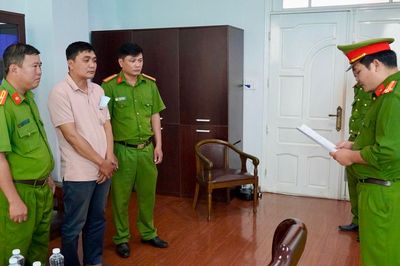Bắt cựu cán bộ phòng kinh doanh công ty dầu khí Cửu Long
