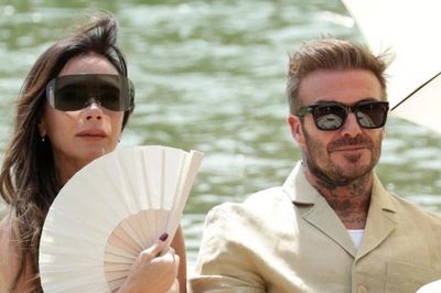Cựu danh thủ David Beckham chính thức trở thành tỷ phú thể thao đầu tiên của Anh