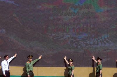 Tưng bừng khai mạc ngày hội Vì bình yên bản làng tại Sơn La
