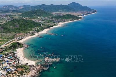 Khám phá vẻ đẹp hoang sơ trên cung đường ven biển Kỳ Xuân (Hà Tĩnh)