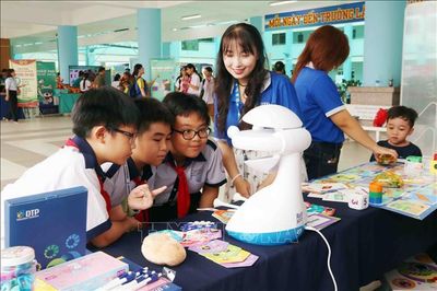 Kết nối chính quyền, nhà trường và gia đình trong chuyển đổi số giáo dục
