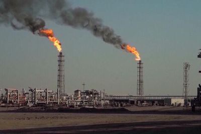 UAE tăng tốc đầu tư vào năng lượng sau khi rời OPEC