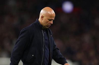 Liverpool lâm vào khủng hoảng bản sắc: Tại sao Arne Slot không còn là lời giải cho Anfield