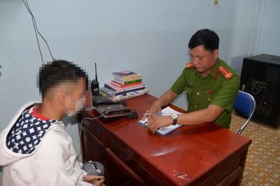 Công an xã Vĩnh Kim xử phạt thiếu niên báo tin cướp giả