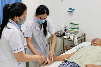 Hỗ trợ chuyển giao kỹ thuật cho Bệnh viện Y dược cổ truyền và phục hồi chức năng Pleiku