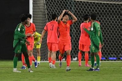 Cùng U17 Nhật Bản vào bán kết U17 châu Á, U17 Trung Quốc 'hẹn' gặp U17 Việt Nam