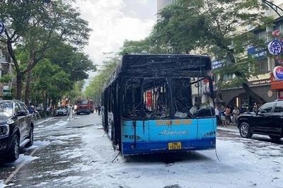 Mọi hành khách đều an toàn sau sự cố xe buýt bị cháy