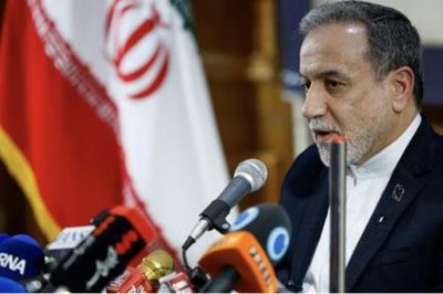 Ngoại trưởng Iran: 'Các tàu thuyền đều có thể đi qua Hormuz nếu phối hợp với hải quân Iran'