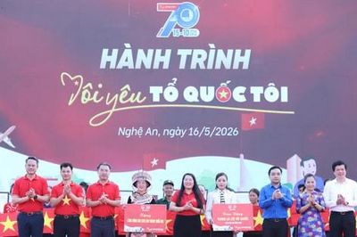 Khởi động Hành trình 'Tôi yêu Tổ quốc tôi' từ quê hương Bác