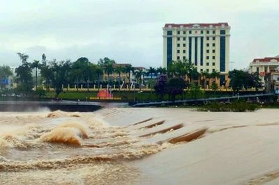 Quảng Ninh: Mưa lớn gây ngập lụt và lũ ở một số địa phương