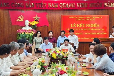 Xã Đề Gi và xã Chư Sê tăng cường hợp tác phát triển
