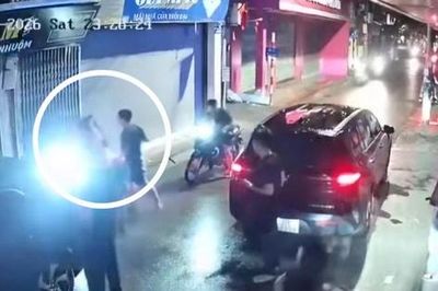 Công an xác minh vụ hai cô gái bị đuổi đánh giữa đêm ở Xuân Đỉnh