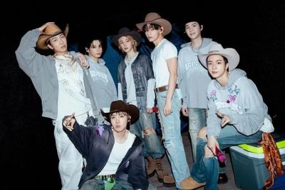 BTS khẳng định vị thế vững chắc trong 'Billboard 200' trước thềm 'Lễ hội trở về quê hương'