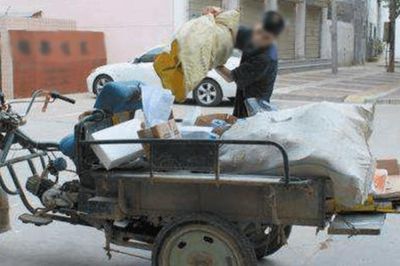 Từng nhặt rác mưu sinh, 8 năm sau bước lên hàng tỷ phú: Hành trình khó tin của người đàn ông 33 tuổi