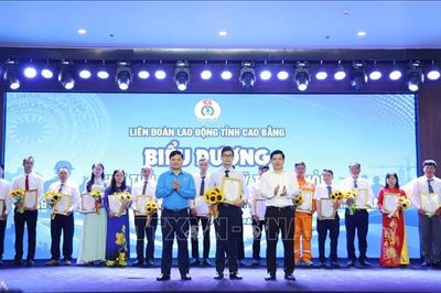 Nhân rộng điển hình tiên tiến, gương lao động sáng tạo