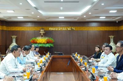 Đà Nẵng sẽ tích cực hỗ trợ các dự án công nghệ cao trọng điểm của Tập đoàn Foxlink, Microlink