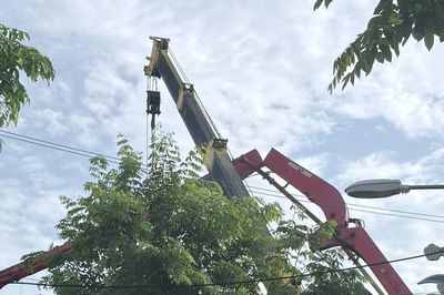 Gãy cần bơm bê tông khiến 3 người thương vong ở phường Bồng Sơn