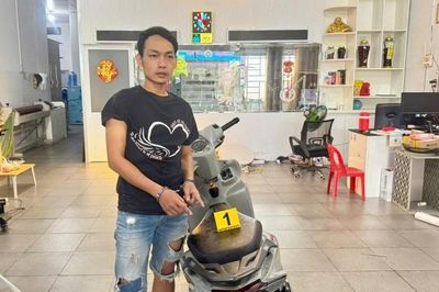 Trộm Honda Vision rồi lại 'cuỗm' luôn iPhone 15, A Rit sa lưới