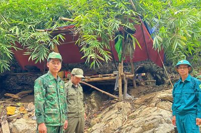 Huế: Phát hiện lực lượng chức năng, nhiều đối tượng khai thác vàng trái phép bỏ chạy vào rừng